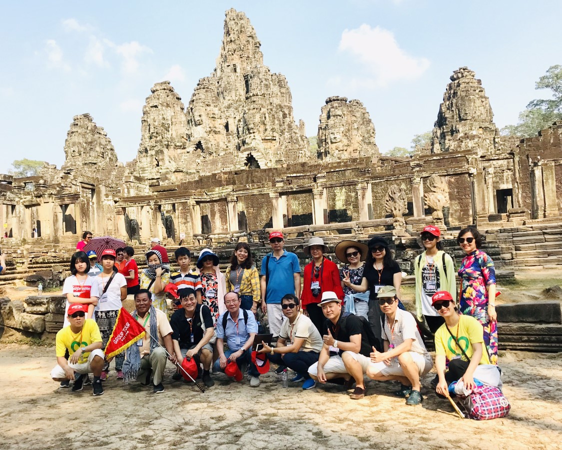 Kết thêm bạn mới trong tour ghép Campuchia cùng Cattour