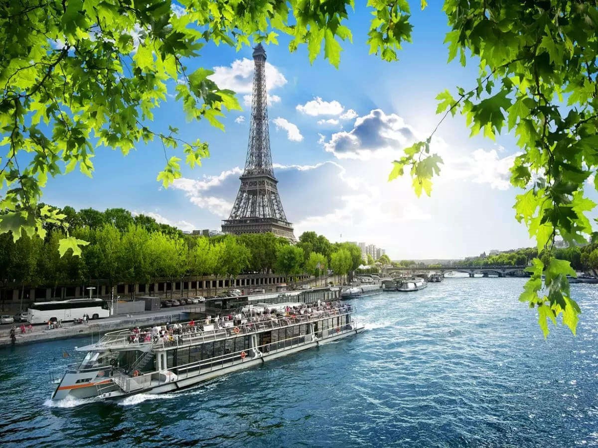 Trải nghiệm du thuyền trên sông Seine