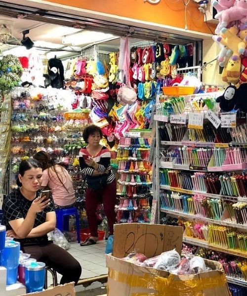 Chợ ở khu China Town Bangkok có gì, điểm danh 10 điểm mua sắm bình dân dưới đây