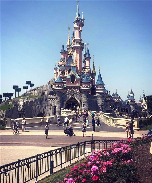 Disneyland Paris cό gὶ thú vị - Kinh nghiệm khám phá vui chơi tại thế giới cổ tίch