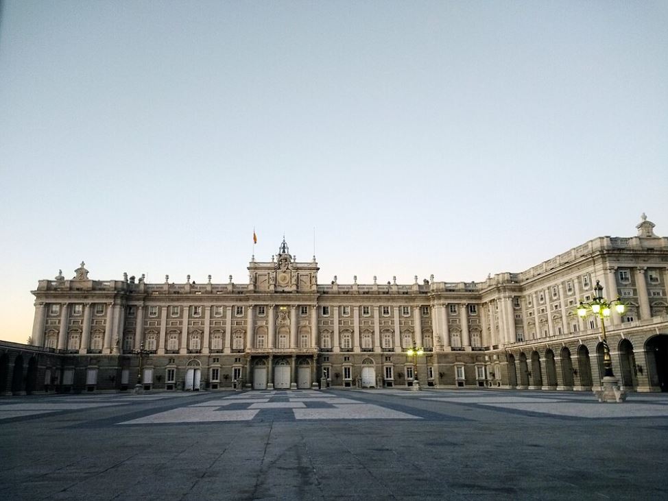 Quảng trường Grand Palace là địa điểm du lịch nổi tiếng nhất ở thành phố Brussels - Bỉ