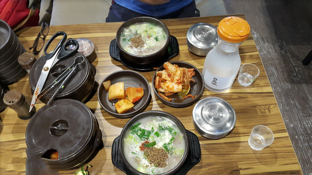 Đồ ăn ở quán Cheolyeon