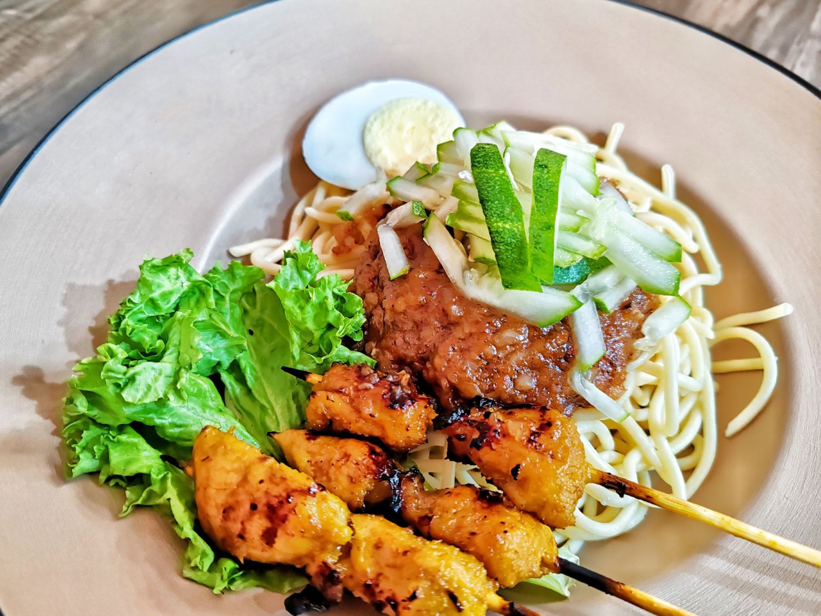 Thịt xiên nướng Satay của Malaysia với hương vị đỉnh của chóp 