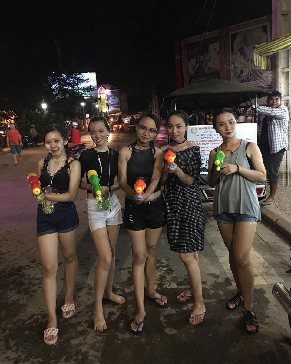 Người Campuchia và lễ hội té nước dịp Tết