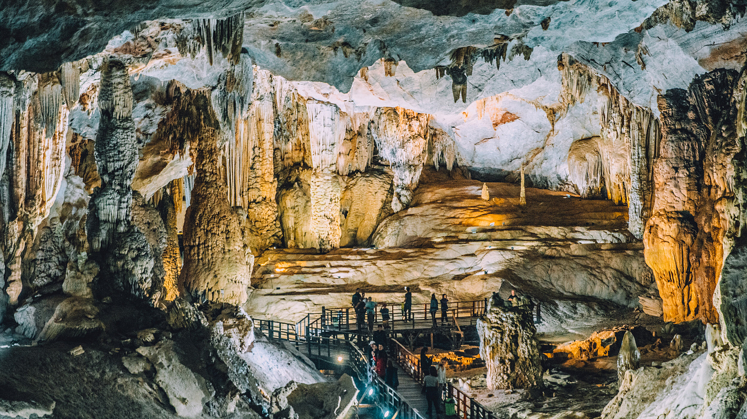 Động Thiên Đường thực sự là một trong những hang động hấp dẫn