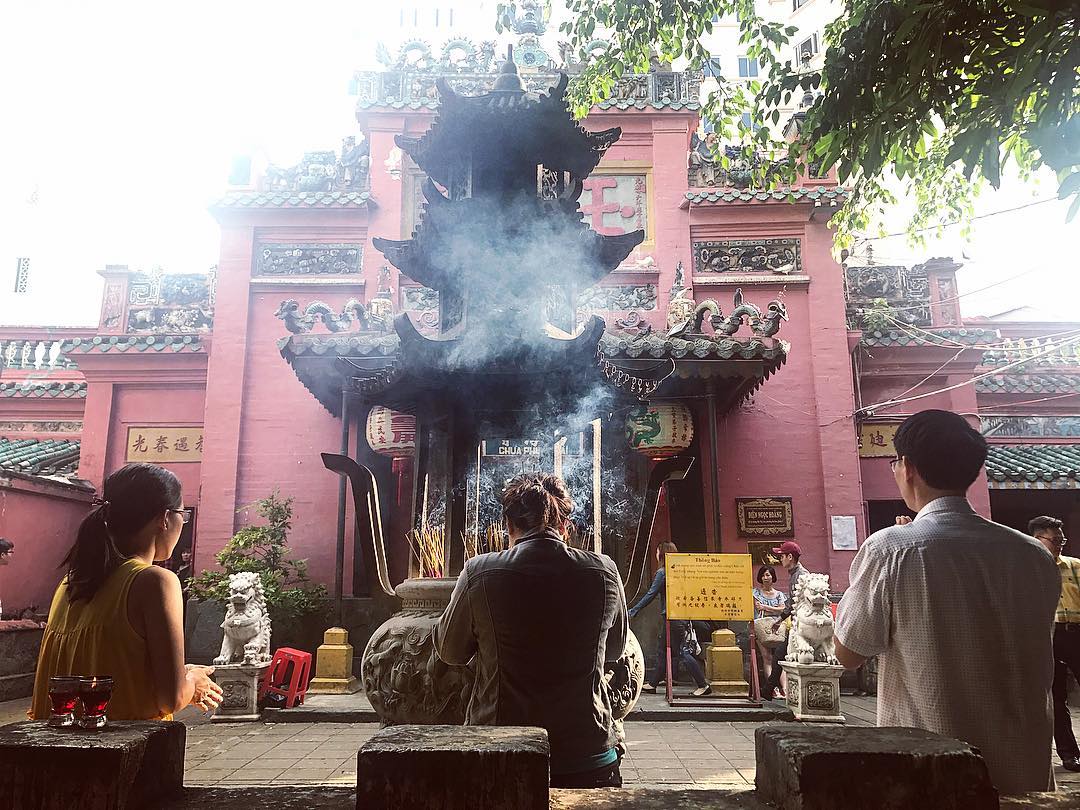 Chùa Ngọc Hoàng được cho là ngôi chùa linh thiêng nhất ở Sài Gòn