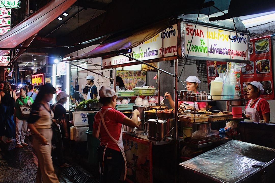 Yaowarat nằm trong phố Tàu nổi tiếng nhất với các món ăn Trung Hoa