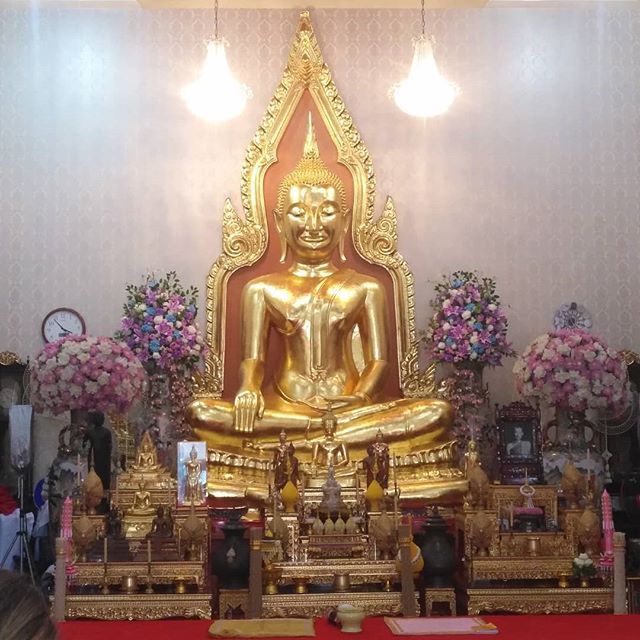 Wat Traimit, điểm đến tham quan thu hút du khách ở Bangkok