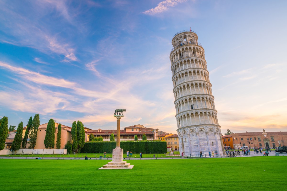 Lạ lẫm với những bức ảnh đẹp ở tháp nghiêng Pisa