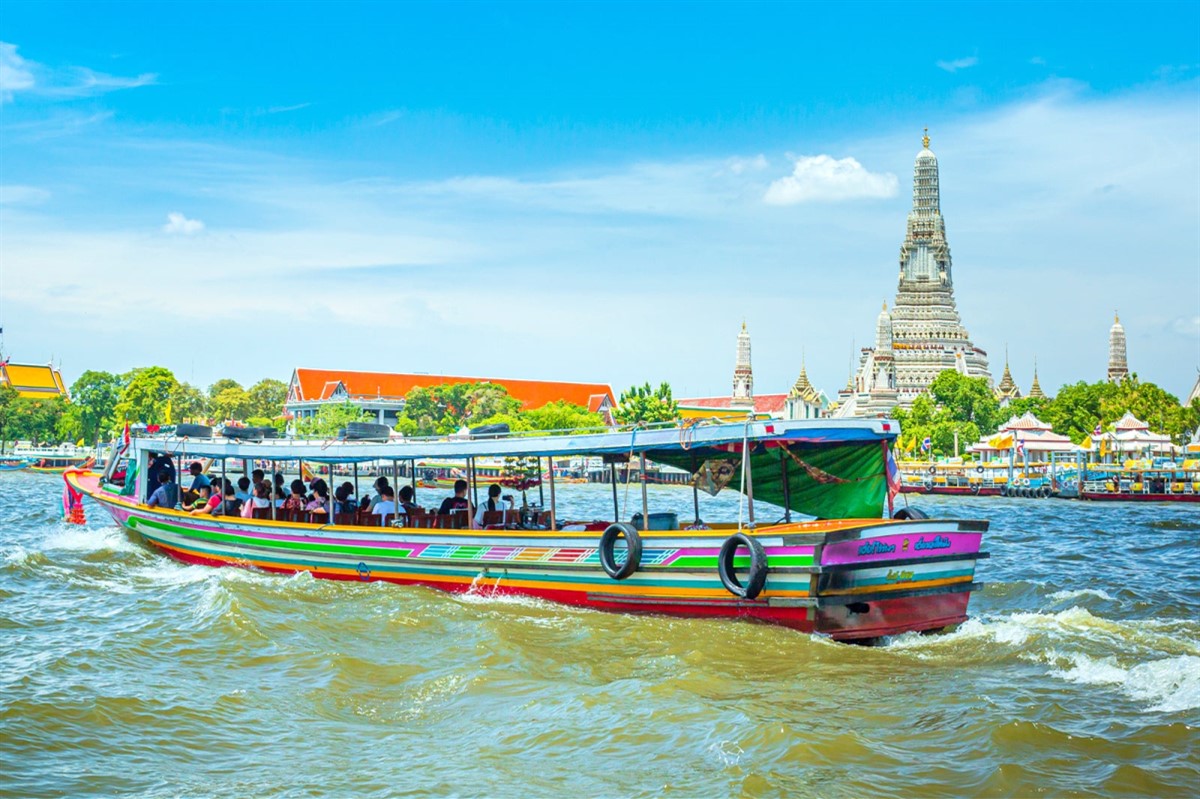 Xuôi thuyền tham quan dòng sông Chao Phraya lịch sử