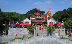 Tour du lịch Hà Nội - Đền Cửa Ông - Chùa Cái Bầu 1 ngày 2023