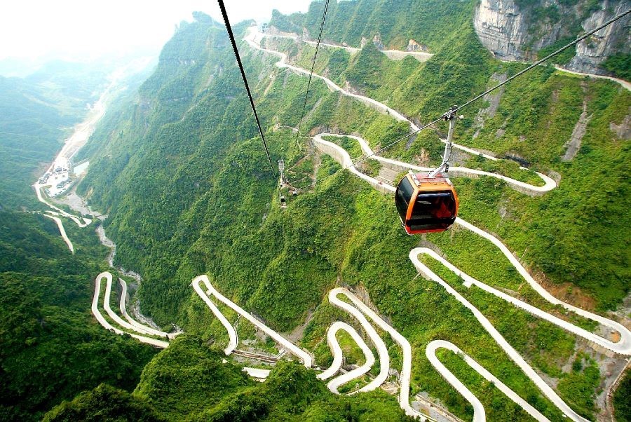 Chụp những bức ảnh từ trên cao tuyệt đẹp khi đi Cáp treo Thiên Tử Sơn