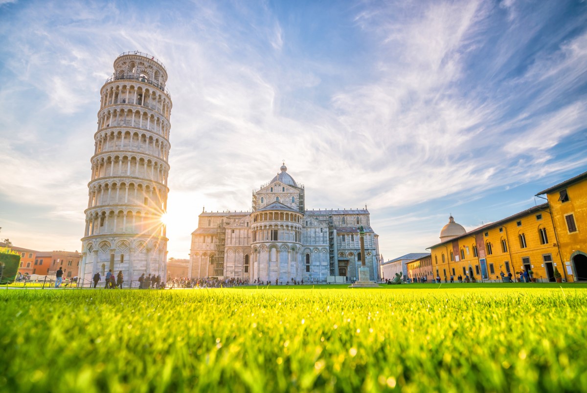 Lạ lẫm với những bức ảnh đẹp ở tháp nghiêng Pisa