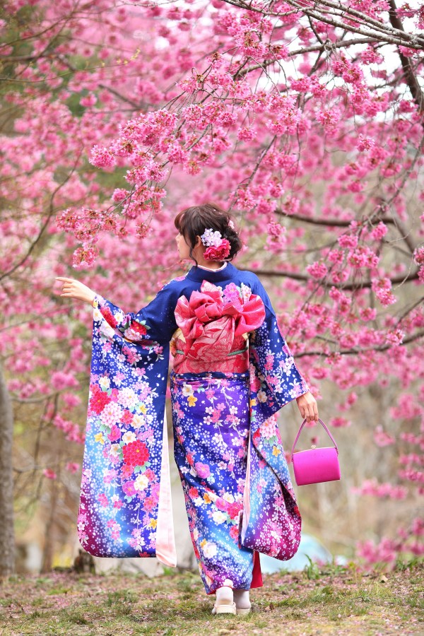 Trải nghiệm Yukata checkin Hoa anh đào