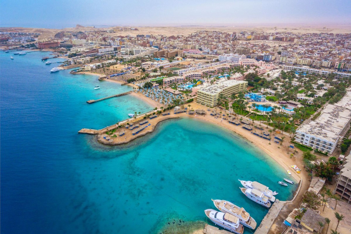 Nước biển Hurghada xanh biếc 