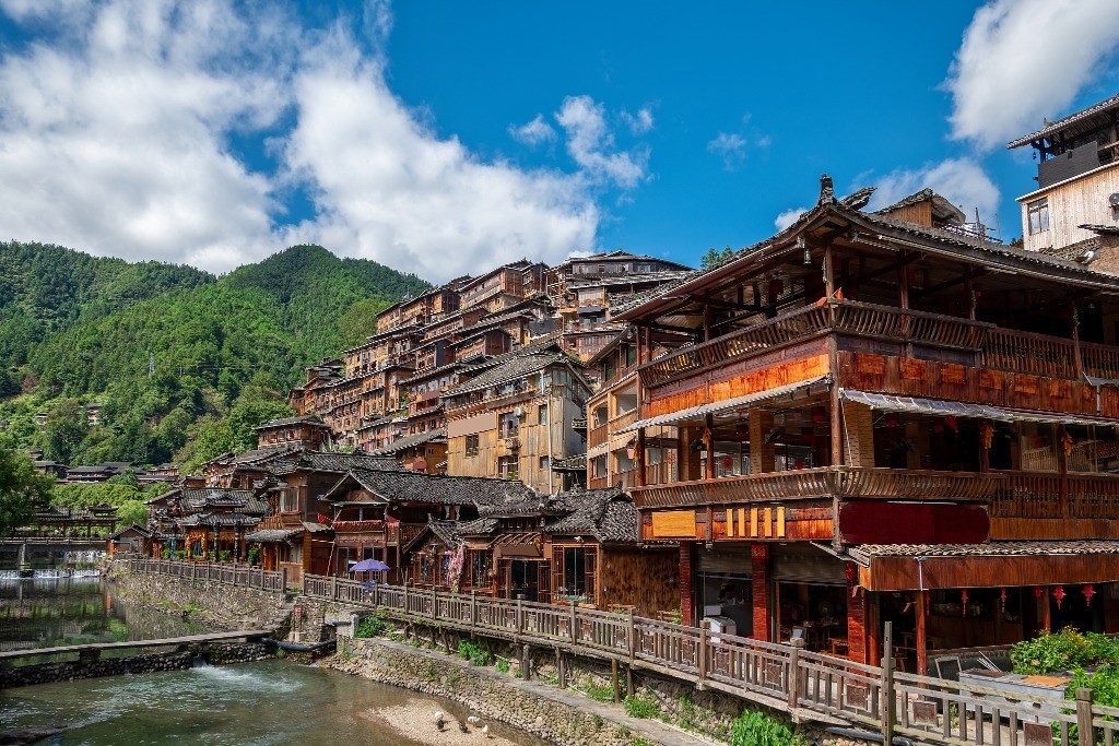Tour du lịch Trung Quốc | TP. HCM - Trùng Khánh - Quý Châu - Tây Giang 6 ngày 5 đêm