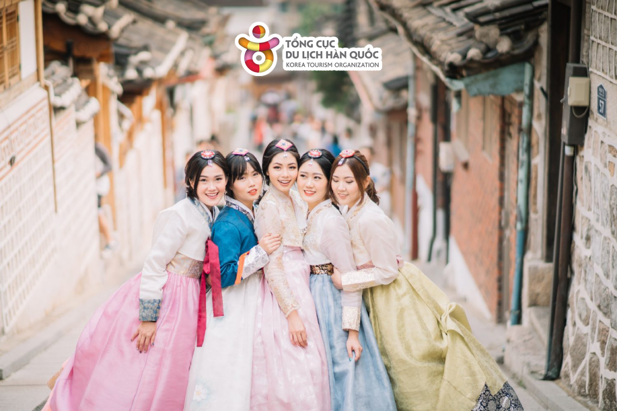 Trải nghiệm trang phục Hanbok truyền thống của Hàn Quốc