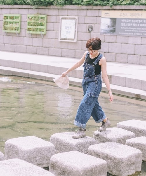 Du lịch Hàn Quốc nên đi đâu? Dạo chơi suối Cheonggyecheon nổi tiếng, ném đồng xu ước nguyện