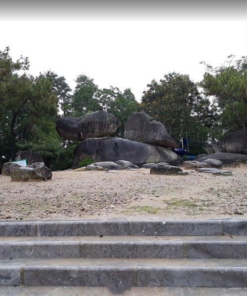 Hòn Trống Mái – Điểm du lịch hot số 1 tại biển Sầm Sơn, Thanh Hóa