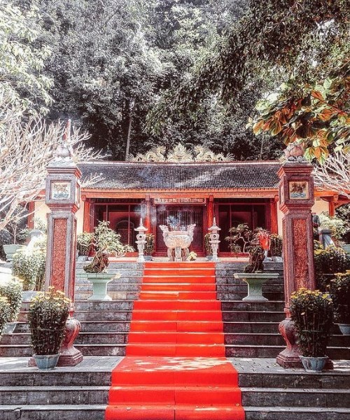 Nếu bạn chưa biết thì đây chính là 14 địa điểm du lịch tâm linh Quảng Bình cực kỳ nổi tiếng đấy