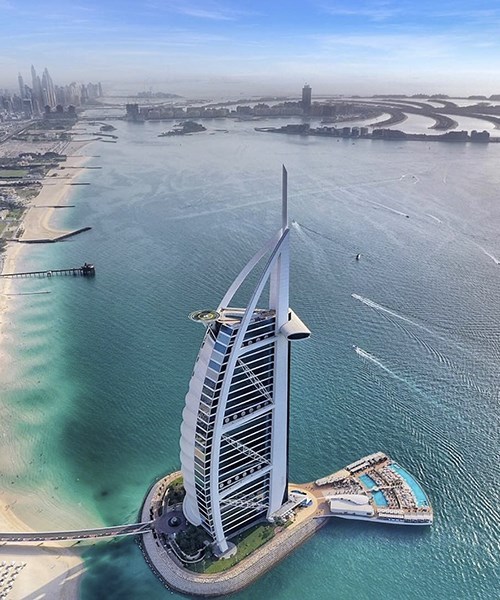 Bên trong khách sạn 7 sao ở Dubai - có gì ở khách sạn Burj Al Arab sang chảnh nhất thế giới?