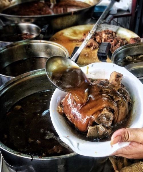 Ghé thăm những nhà hàng có tuổi thọ lâu đời nằm trên phố Chinatown Thái Lan