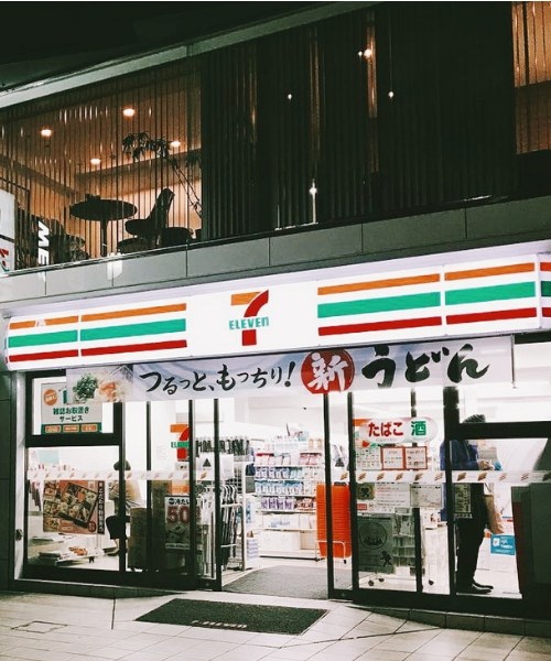 5 chuỗi cửa hàng tiện lợi Nhật Bản mở 24/24, cái gì cũng có