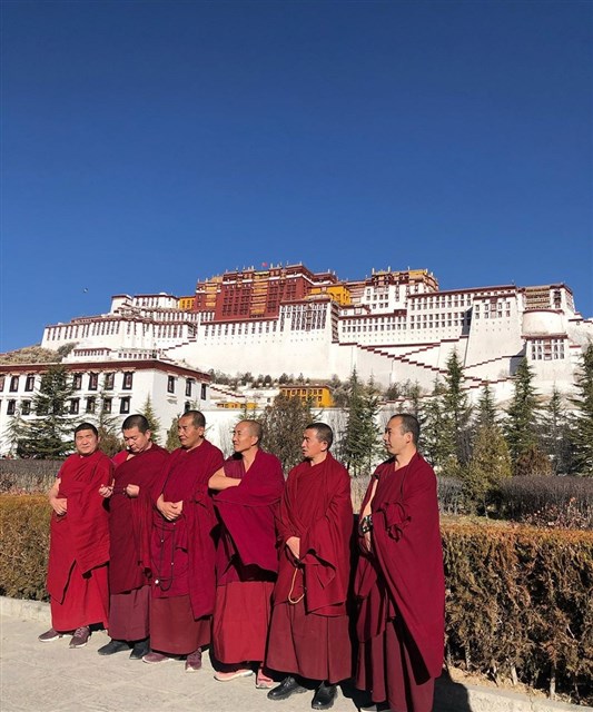 Cung điện Potala - biểu tượng kiến trúc linh thiêng của Tây Tạng