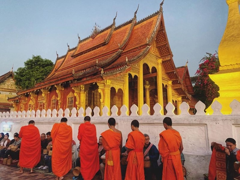 Tour Lào - Viêng Chăn - Luông Prabang - Cánh đồng Chum 6 ngày 5 đêm