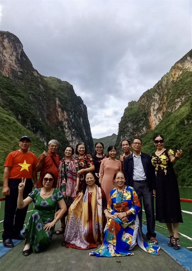 Tour du lịch Thanh Hóa - Hà Giang - Lũng Cú - Đồng Văn 3 ngày 2 đêm