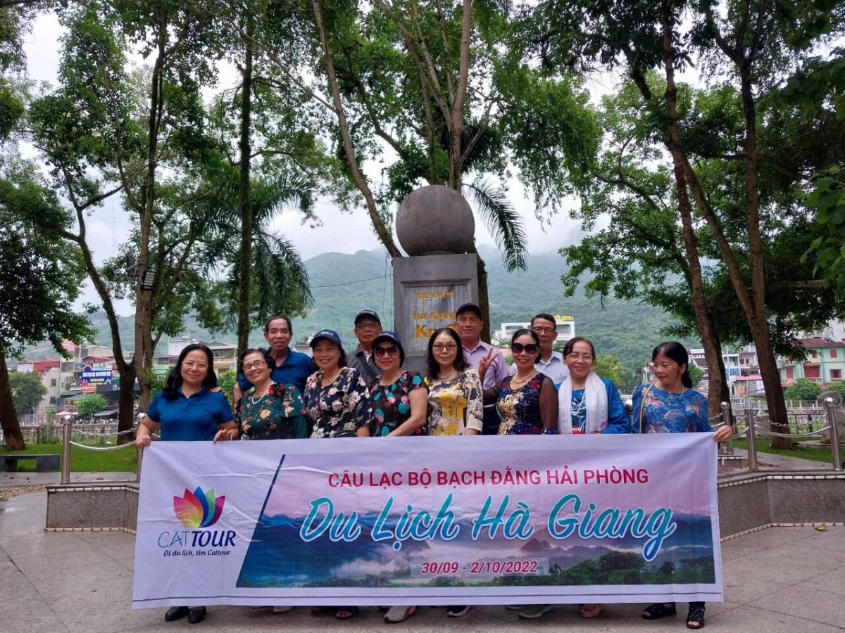Tour du lịch Tp Vinh - Hà Giang - Lũng Cú - Đồng Văn 3 ngày 2 đêm