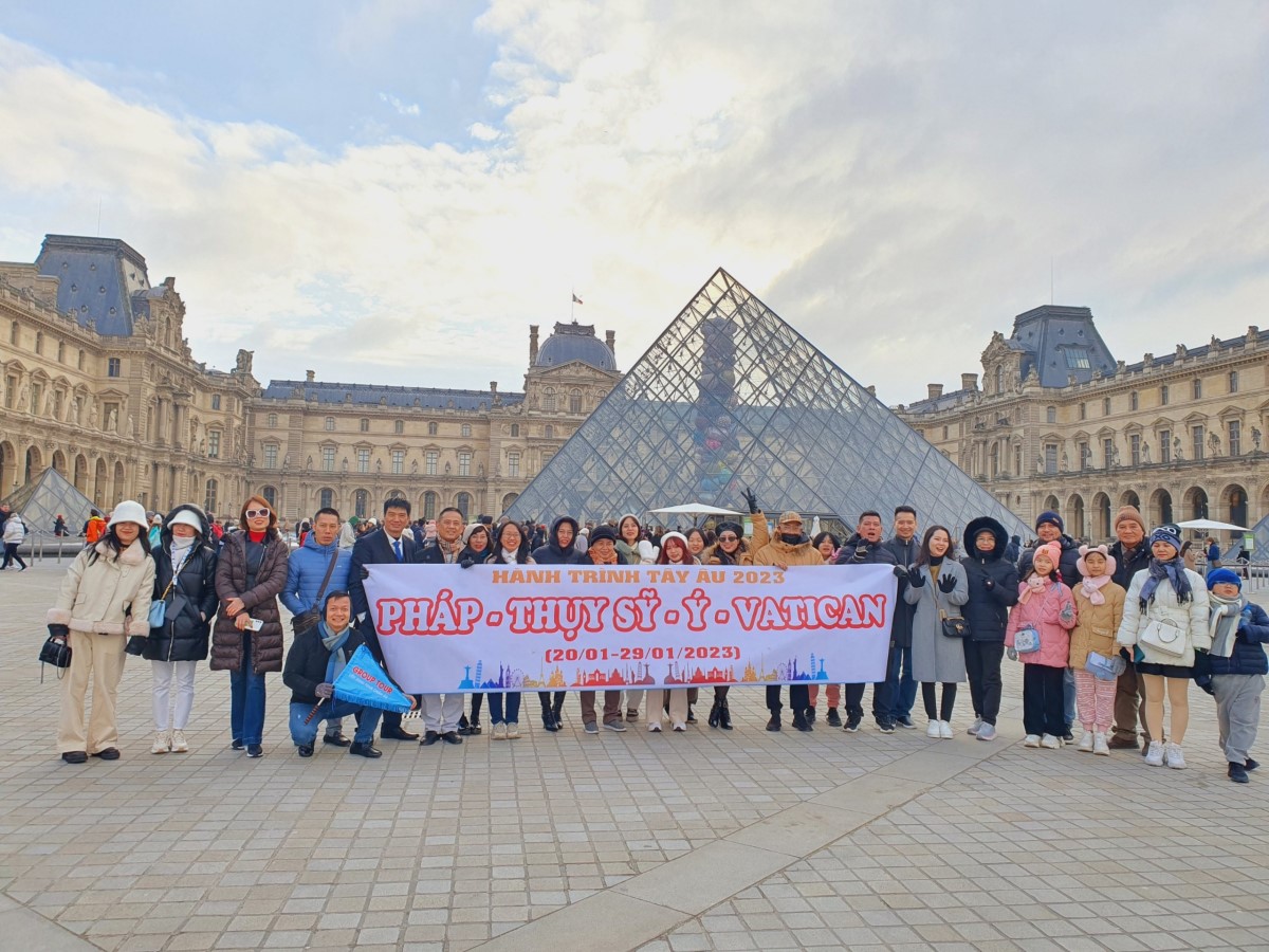 Tour du lịch Châu Âu từ Quảng Ninh | Pháp - Ý - Thụy Sỹ - Vatican 10 ngày 9 đêm