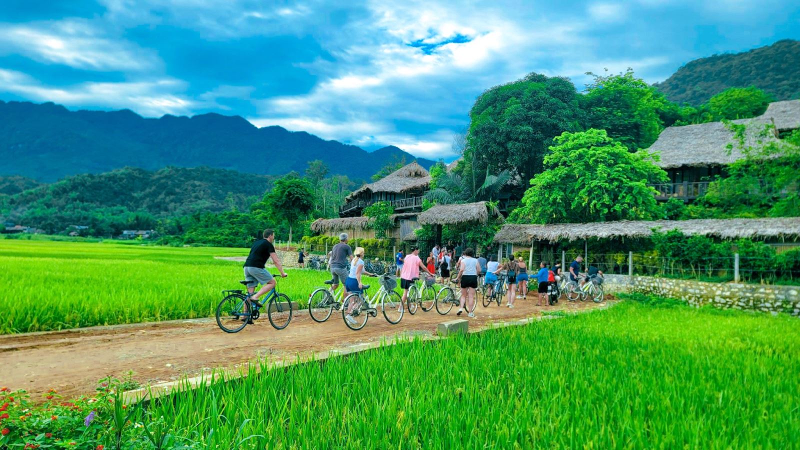 Một chuyến du lịch chữa lành ở Mai Châu Hòa Bình có giá chỉ khoảng 2 triệu đồng