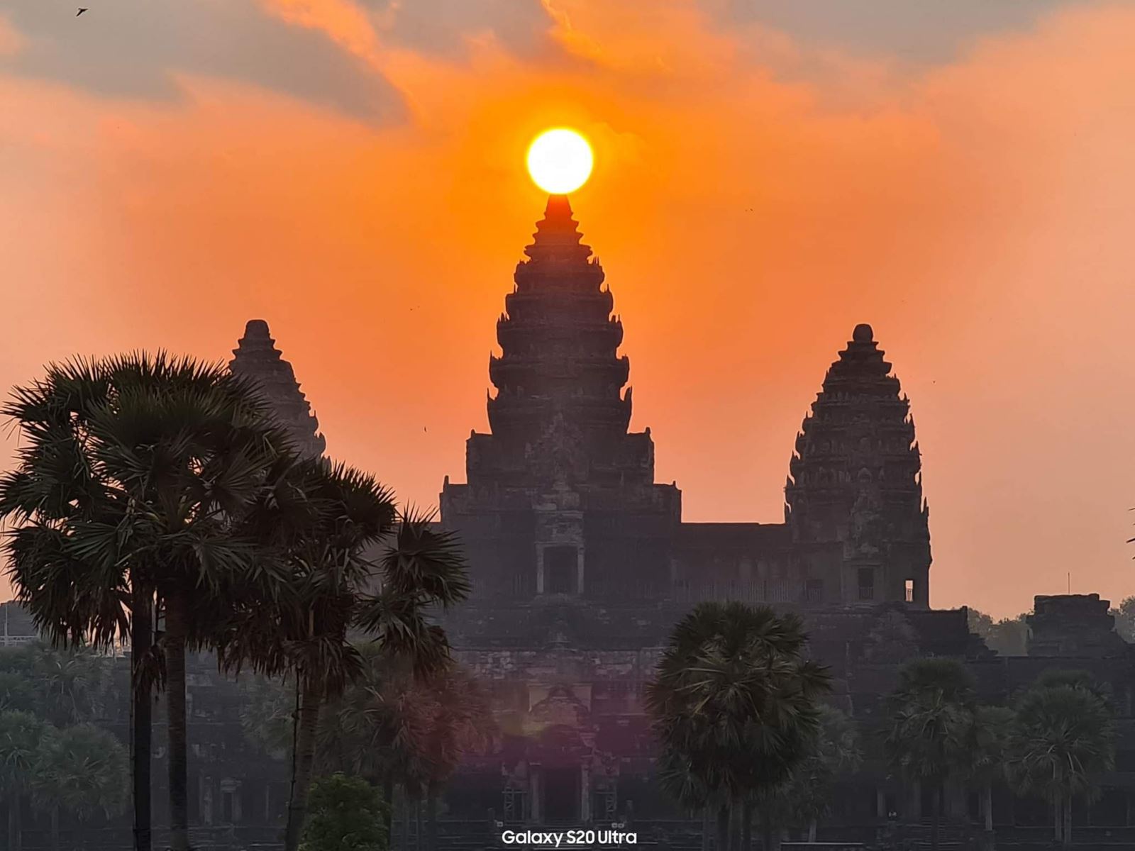 Ngôi đền Angkor và kiến trúc vĩ đại của nó