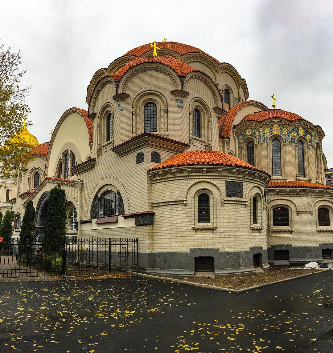 Tu viện Novodevicity là tu viện nổi tiếng nhất ở thành phố Matxcova