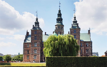 Ghé thăm cung điện Rosenborg