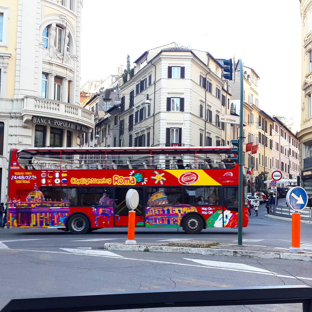 Tham quan Rome bằng xe buýt 2 tầng