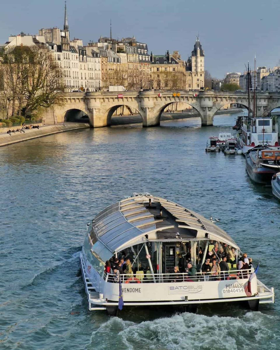 Du thuyền sông Seine