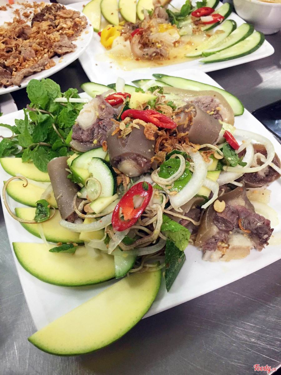 Sáu Hưng là quán chuyên các món về thịt bò nổi tiếng nhất tại Đà Nẵng