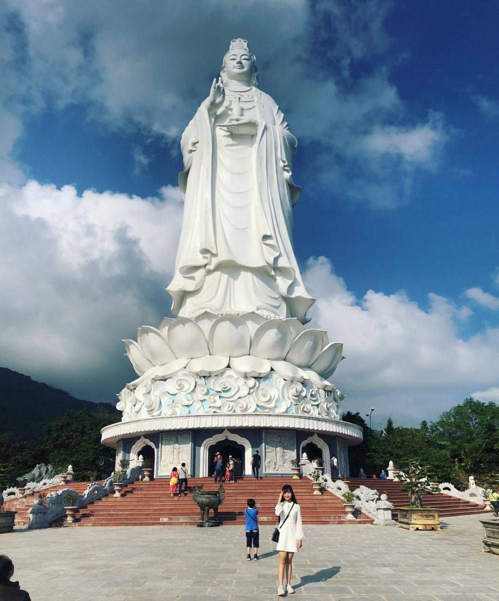 Chùa Linh Ứng là ngôi chùa có tượng Quan Âm Bồ Tát lớn nhất tại Việt Nam