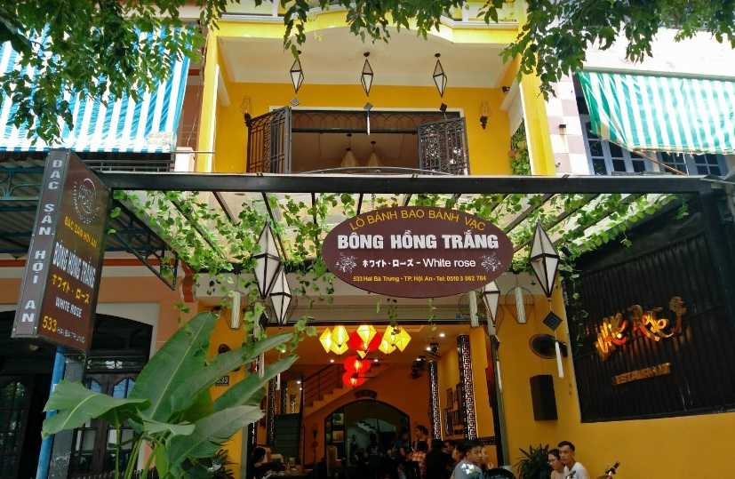 Nhà hàng bông hồng trắng