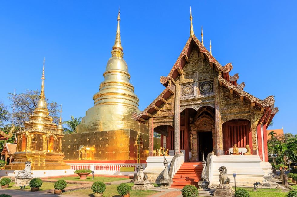 Các bạn nên đi tham quan các ngôi chùa ở Thái Lan vào dịp Tết Nguyên Đán
