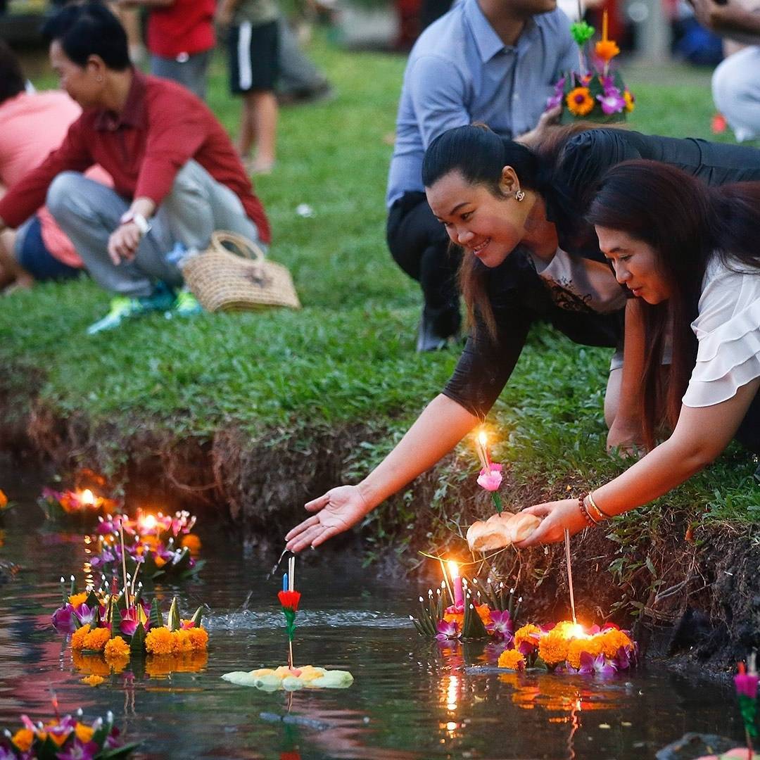 Loi Krathong là một trong những lễ hội nổi tiếng và được mong chờ nhất ở Thái Lan