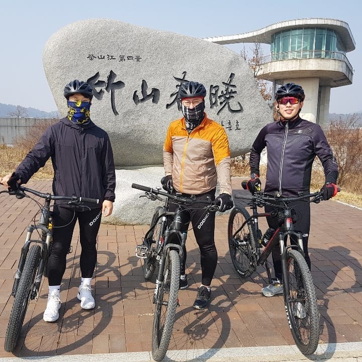 Tuyến đường quanh Sông Youngsan rất đẹp, là nơi ưa thích cho những ai muốn đạp xe đạp