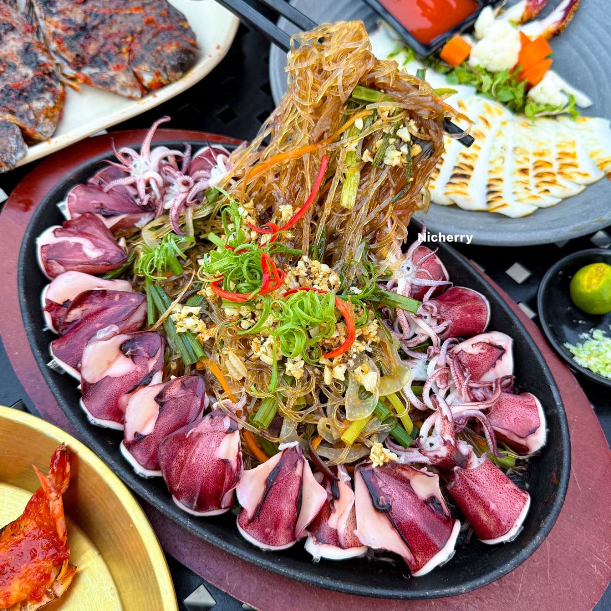 Chuỗi nhà hàng Hồng Hạnh với các món hải sản tươi ngon
