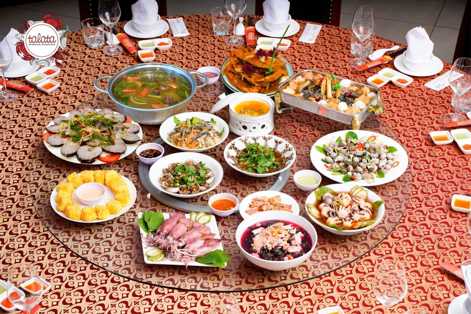 Nhà hàng Talata với phong cách hiện đại và đồ ăn ngon