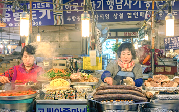 Chợ đêm Dong Dea Mon