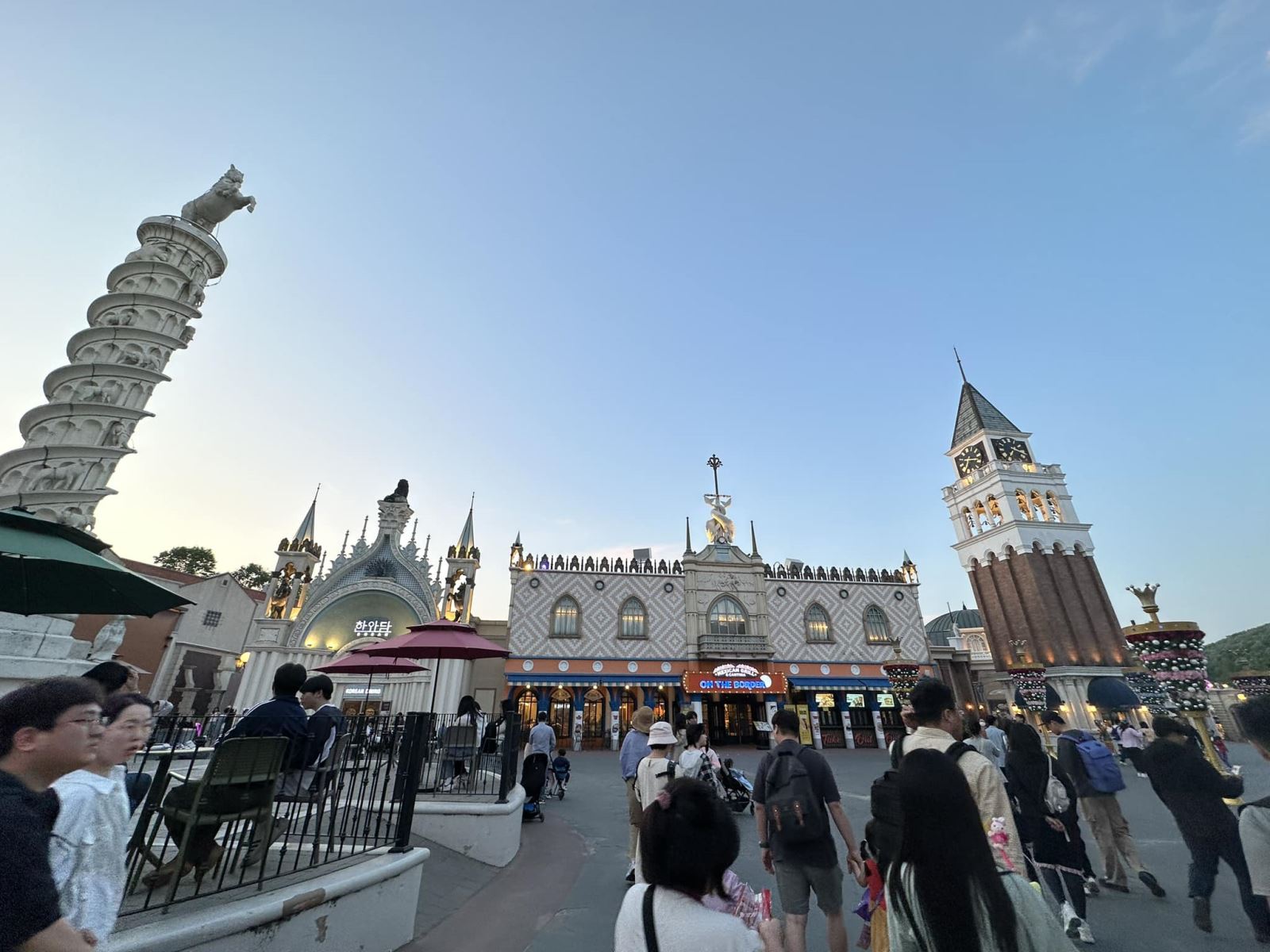 Thiên đường giải trí Everland cực sôi động vào mùa hè