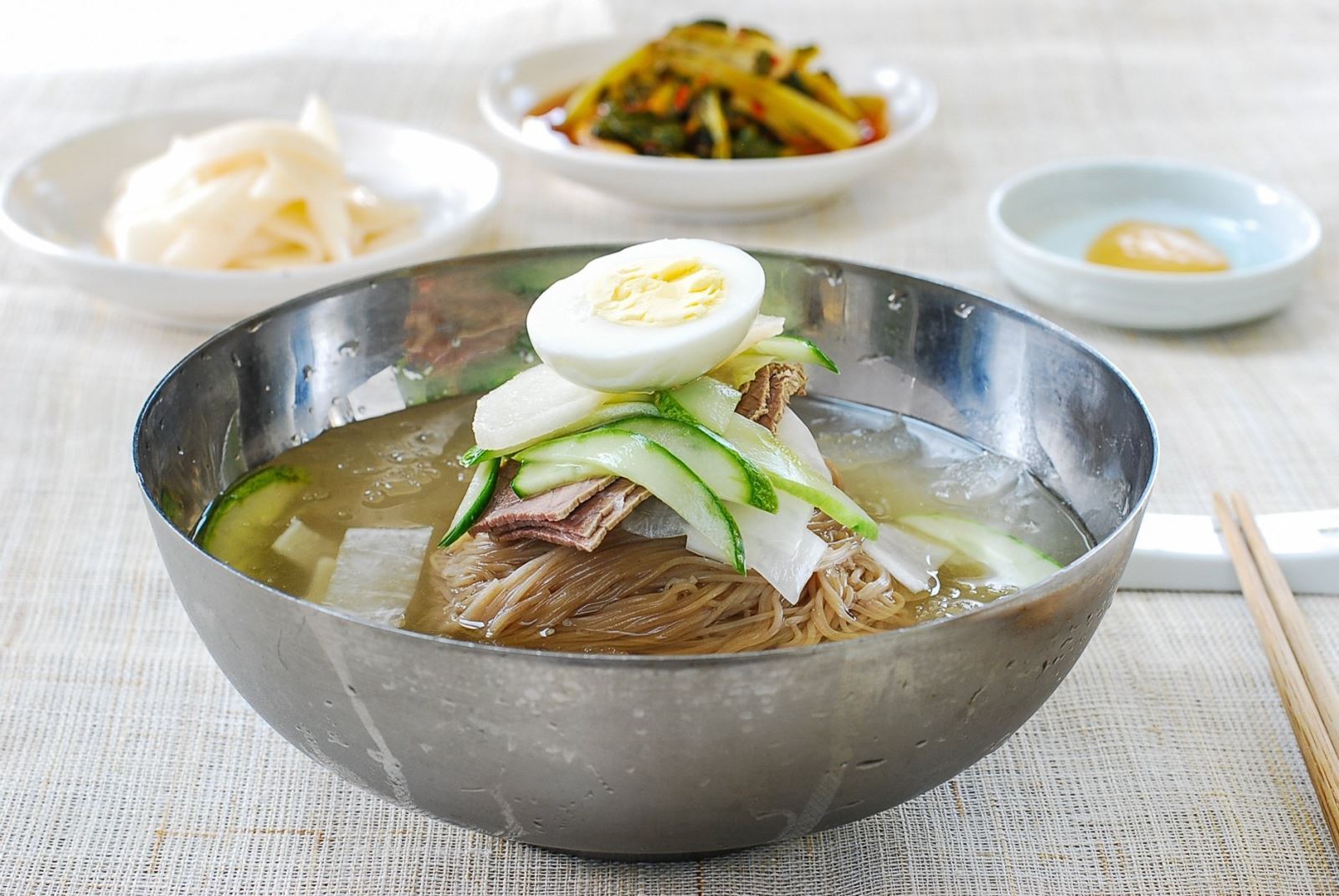 Món mì lạnh này có nguồn gốc từ Triều Tiên