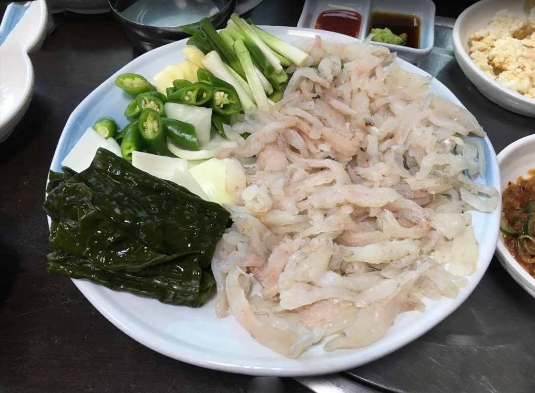 Món gỏi cá nổi tiếng ở nhà hàng Ganggu Mizuri